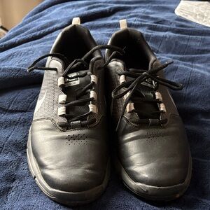 Nike Men's Black and White Golf Shoes